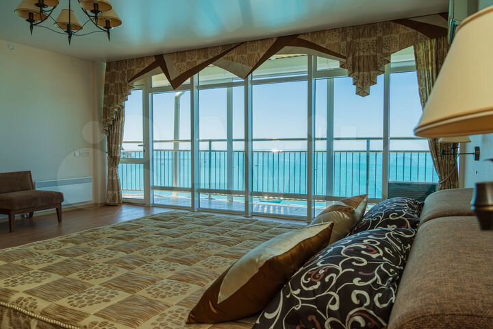 2-к. квартира, 100 м², 4/4 эт.