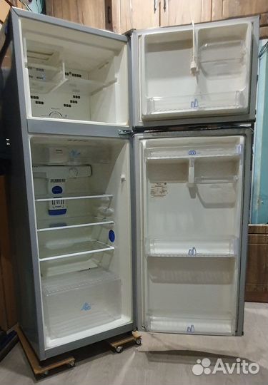 Холодильник whirlpool бу