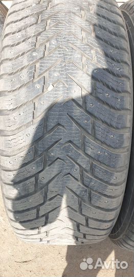 Nokian Tyres Hakkapeliitta 8 SUV 285/60 R18 106H