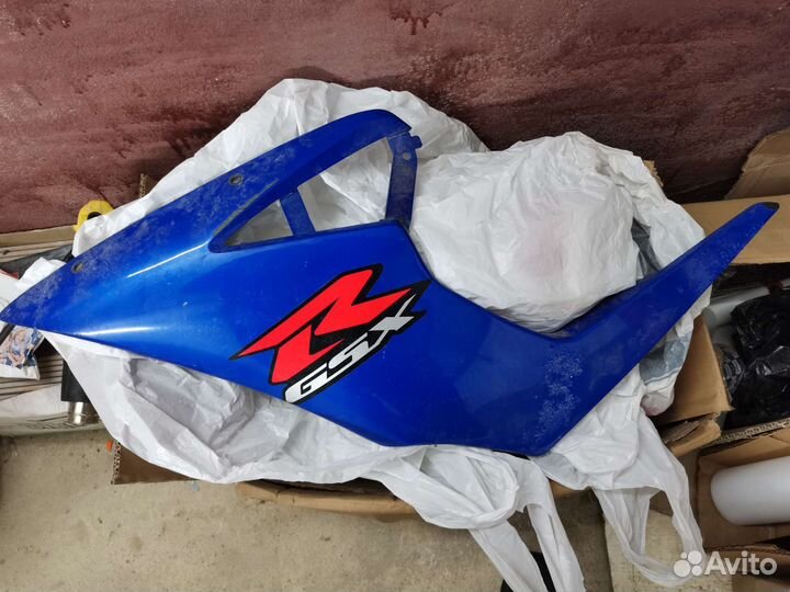 Пластик боковой Сузуки gsx r1000 K5