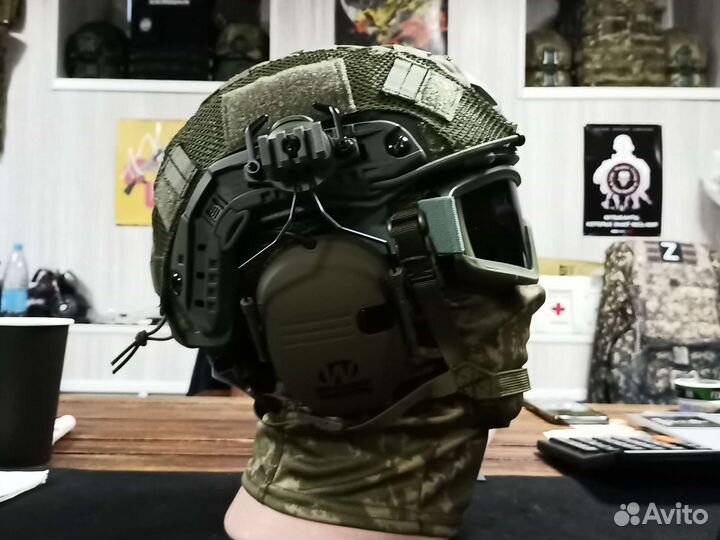 Военный шлем тактический