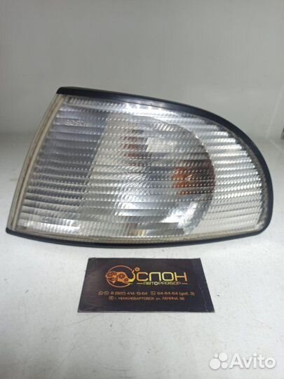 Габарит передний левый Audi A4 8D5