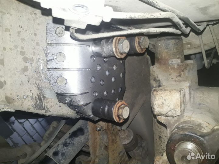 Усилитель крепления рулевого редуктора Нива 21-23