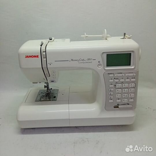 Швейная машина Janome Memory Craft 5200