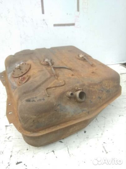 Бензобак Pajero 2 под ремонт