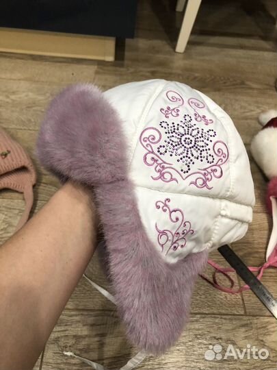 Шапки зимние для девочки новые, разные размеры
