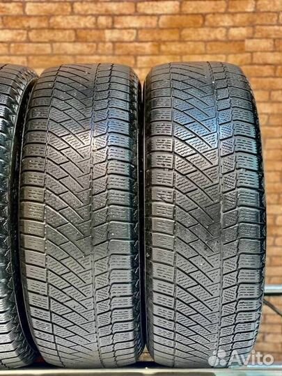 Continental ContiVikingContact 6 SUV 225/65 R17 102T