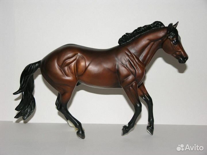 Модель лошади Breyer Harley D Zip