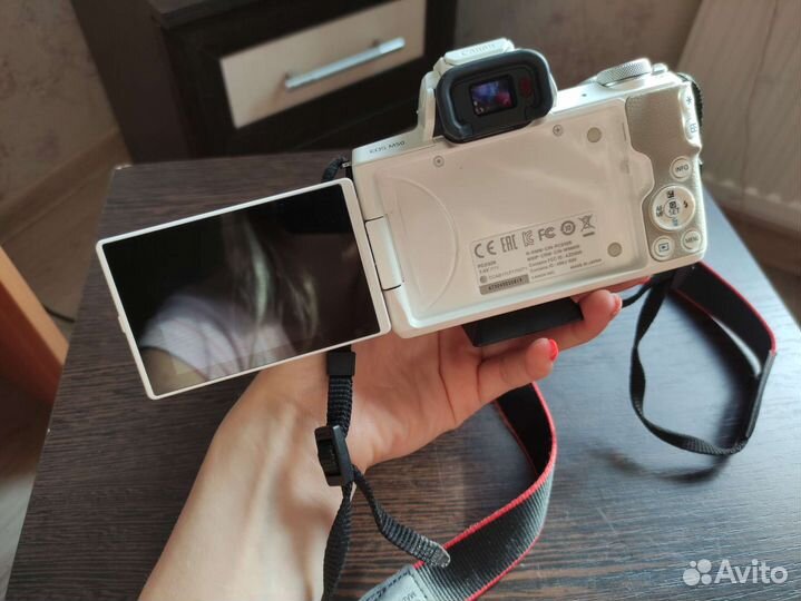 Фотоаппарат Canon EOS M50 EF-M18-150 IS STM Kit Wh