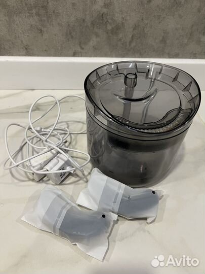 Фонтанчик (поилка) для кошек