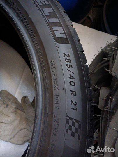 Michelin Pilot Sport 4 SUV 285/40 R21