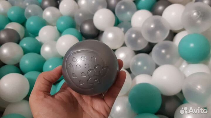 Сухой бассейн с шариками