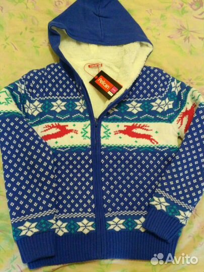 Новая кофта на замке на 10 лет