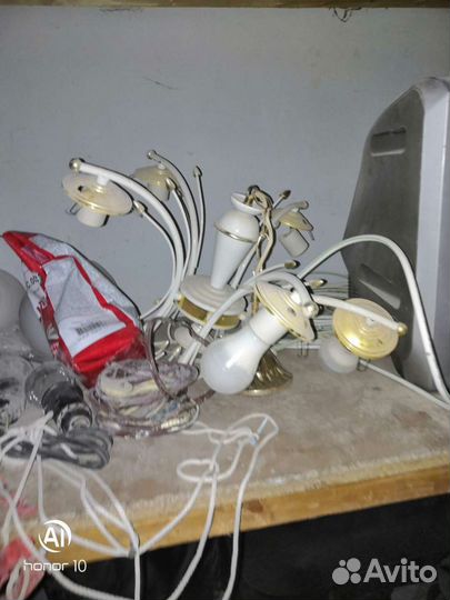 Люстра потолочная 5 рожк.б.у