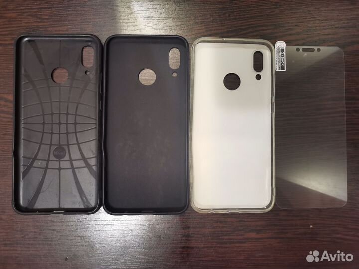 Чехлы на телефон Huawei Nova 3