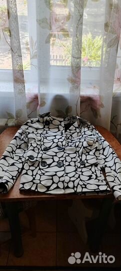 Женский жекет 46