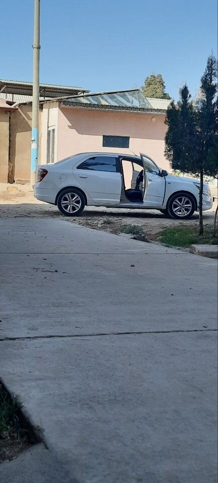 Chevrolet Cobalt: фото владельца
