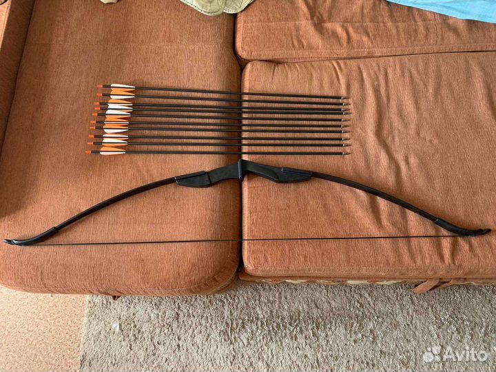 Классический лук и стрелы