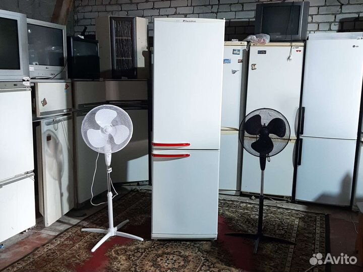 Холодильник бу. Склад мебели бу