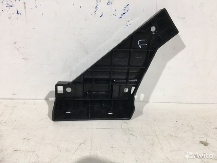 Кронштейн бампера передний правый Geely Atlas