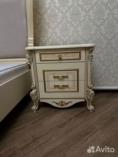 Спальный гарнитур бу