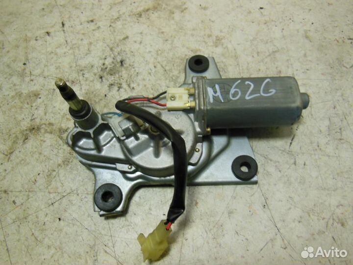 Моторчик стеклоочистителя задний Mazda 626