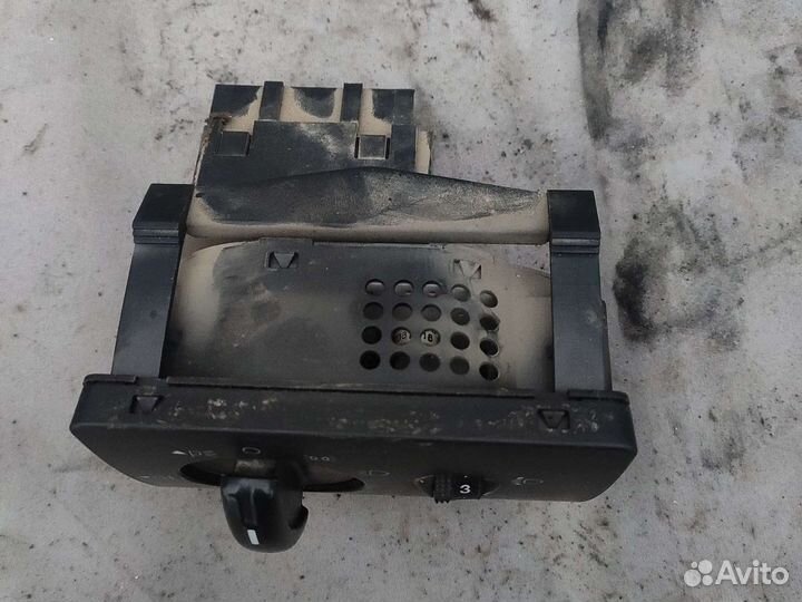 Блок света фар Форд фокус 2