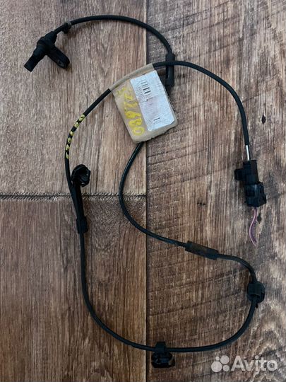 Датчик ABS toyota vitz