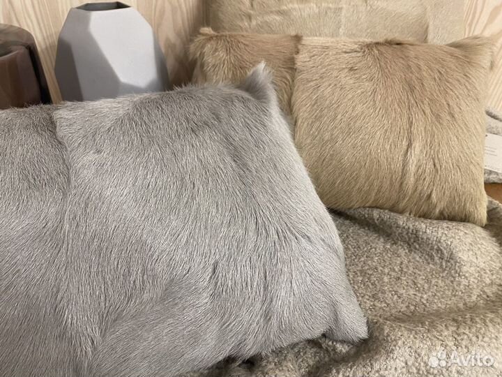 Подушки мех козлика