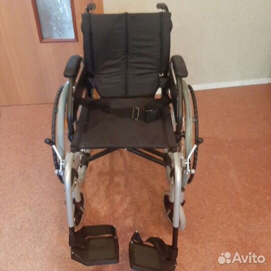 Инвалидная коляска новая
