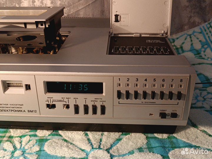 Кассетный видео магнитофон вм12