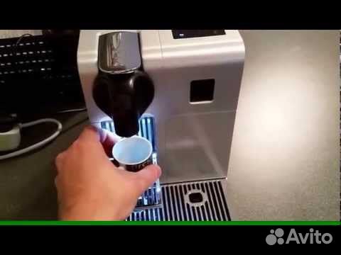 Кофемашина капсульная Delonghi Nespresso
