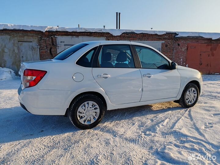 LADA Granta 1.6 МТ, 2018, 62 000 км