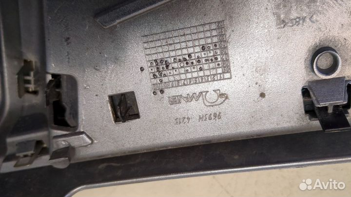 Решетка радиатора Nissan Qashqai, 2009