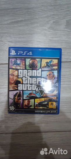 Диск GTA 5 для ps4 pro. В хорошем состоянии