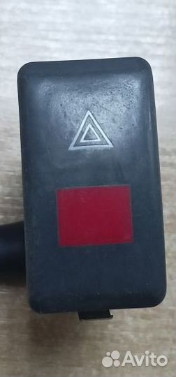 Кнопка аварийной сигнализации Skoda Octavia