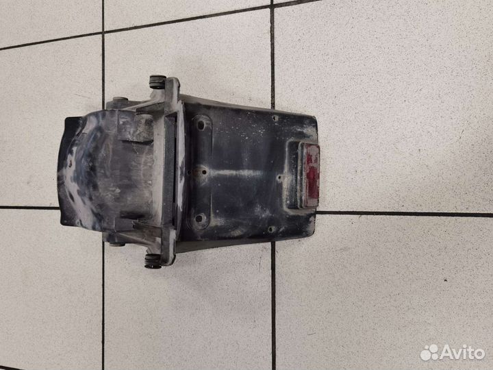 Заднее крыло Honda cbr1000f sc21