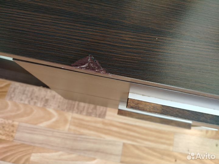 Тумба под тв с полкой