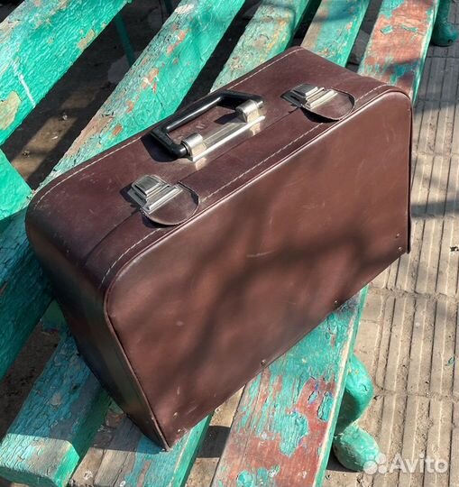 Швейная машинка чайка 142М