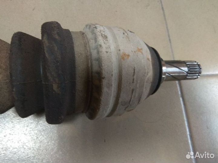 Opel Astra H Полуось передняя правая