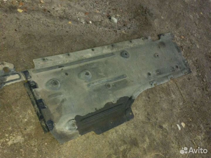 Пыльник днища левый бмв х1 е84