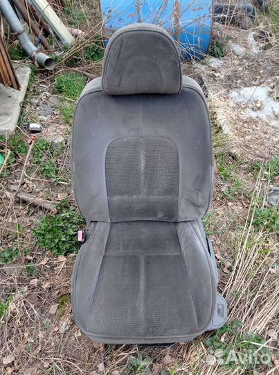 Сиденья Peugeot 407