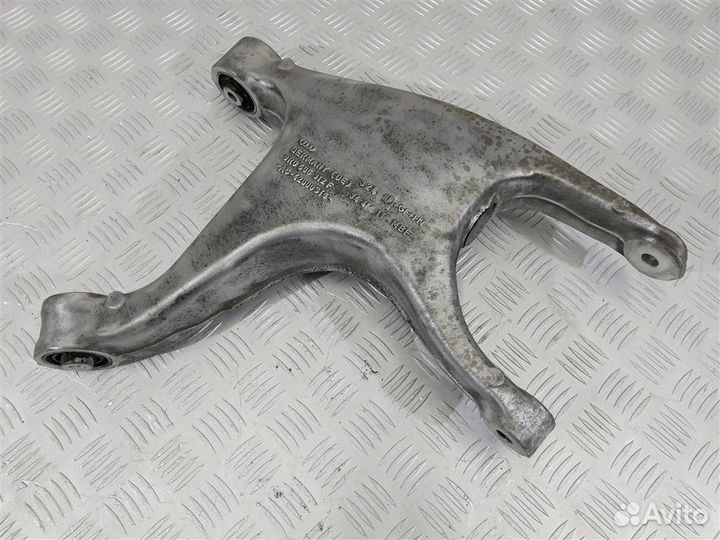 8R0505312F Рычаг задний правый Audi A6 C7