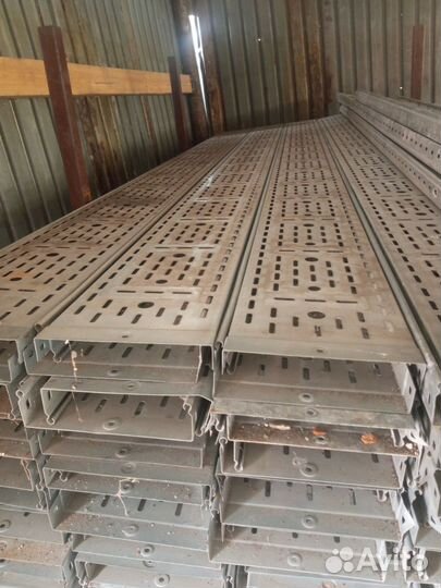 Лоток перфорированный