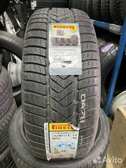 Pirelli Winter Sottozero 3 275/35 R21 104V
