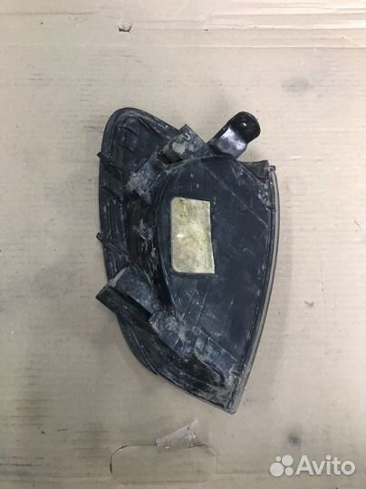 Поворотник передний левый Toyota land Cruiser 100