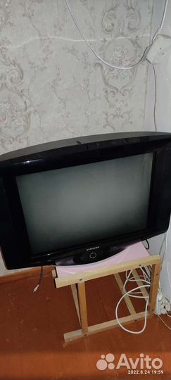 Продам телевизор