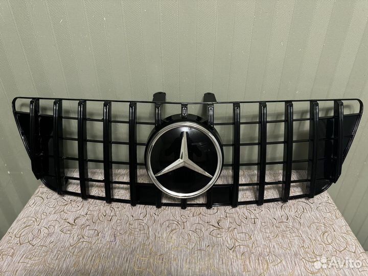 Решетка радиатора Ml164 AMG GT