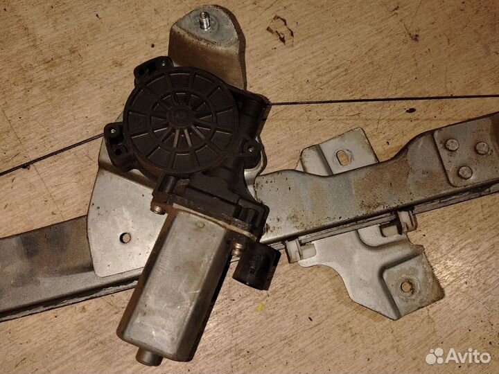 Стеклоподъемник передний левый Ларгус