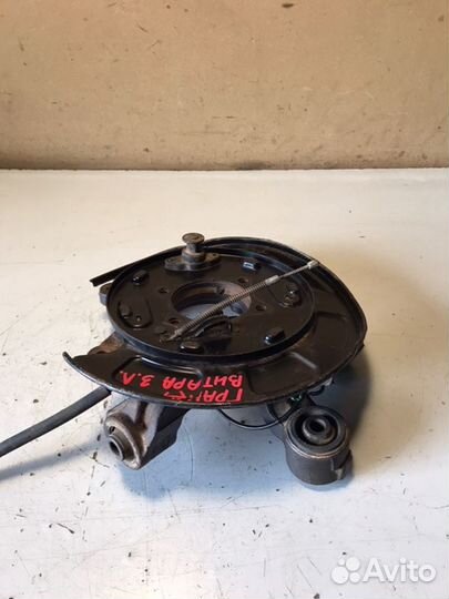 Кулак задний левый Suzuki Grand Vitara